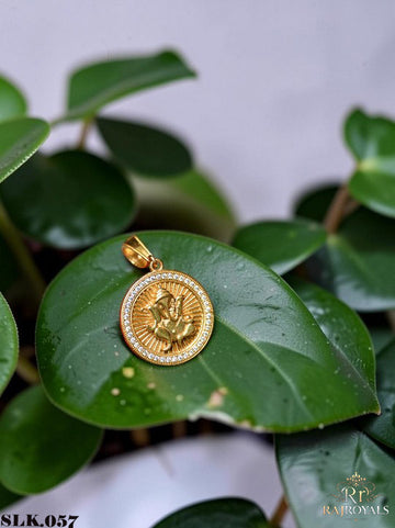 Superior Shine Ganpati Bappa Diamond Gold Plated Pendant For Men's SLK.057