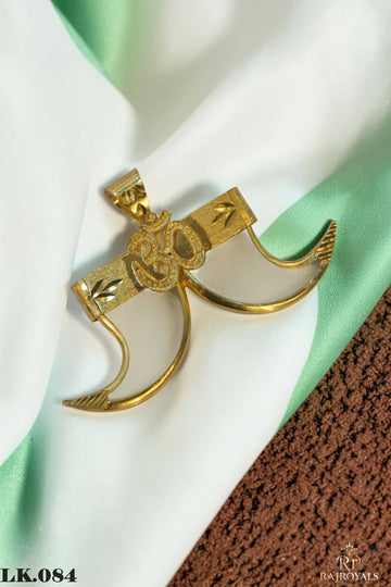 OM HighGold Pleted Artificial Nail Pendant LK.084