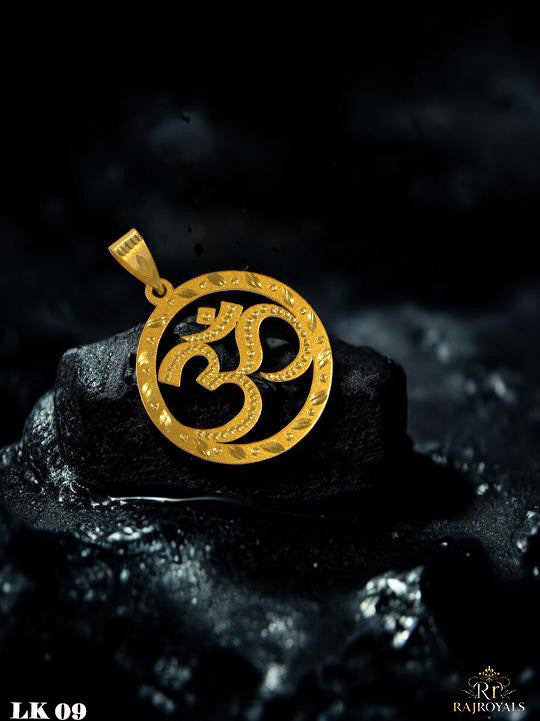 Om logo Gold Pendant LK09