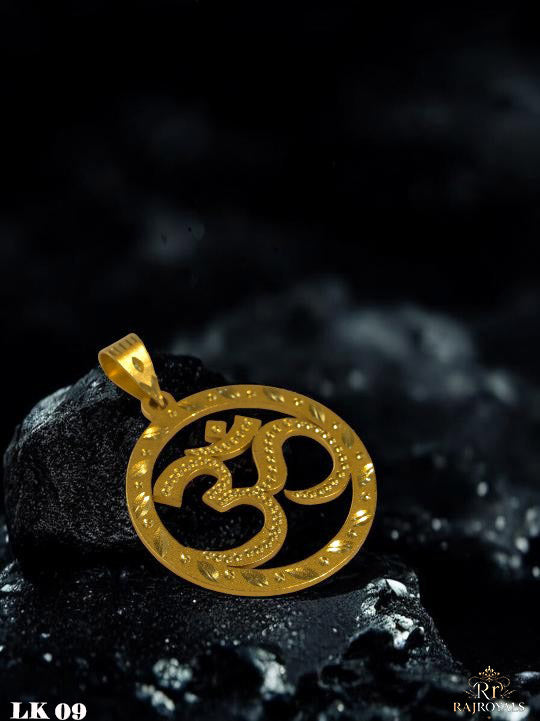 Om logo Gold Pendant LK09