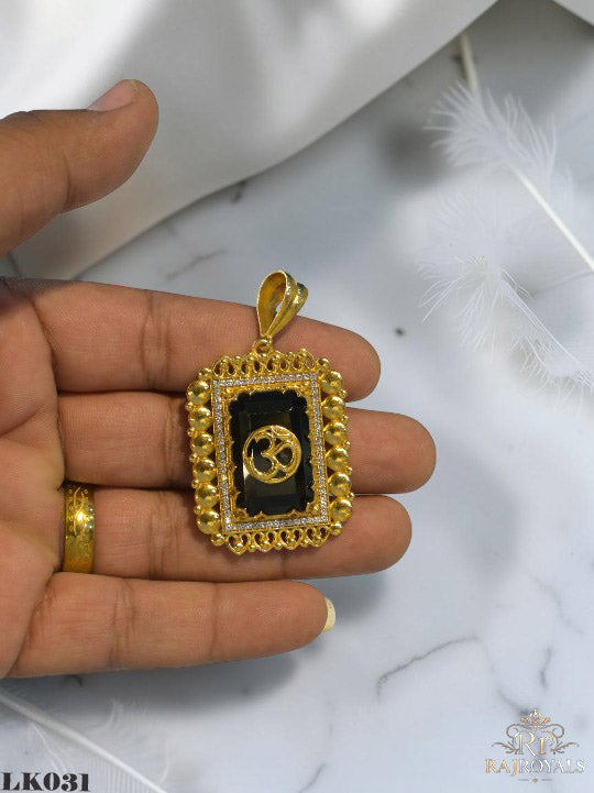 Vintage Shine Black Stone Om Logo Gold Plated Pendant For Men's LK.031