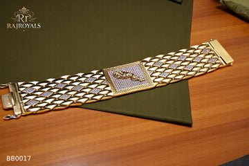 Exclusive  jaguar logo with cz Men’s Fashion Bracelet BB0017