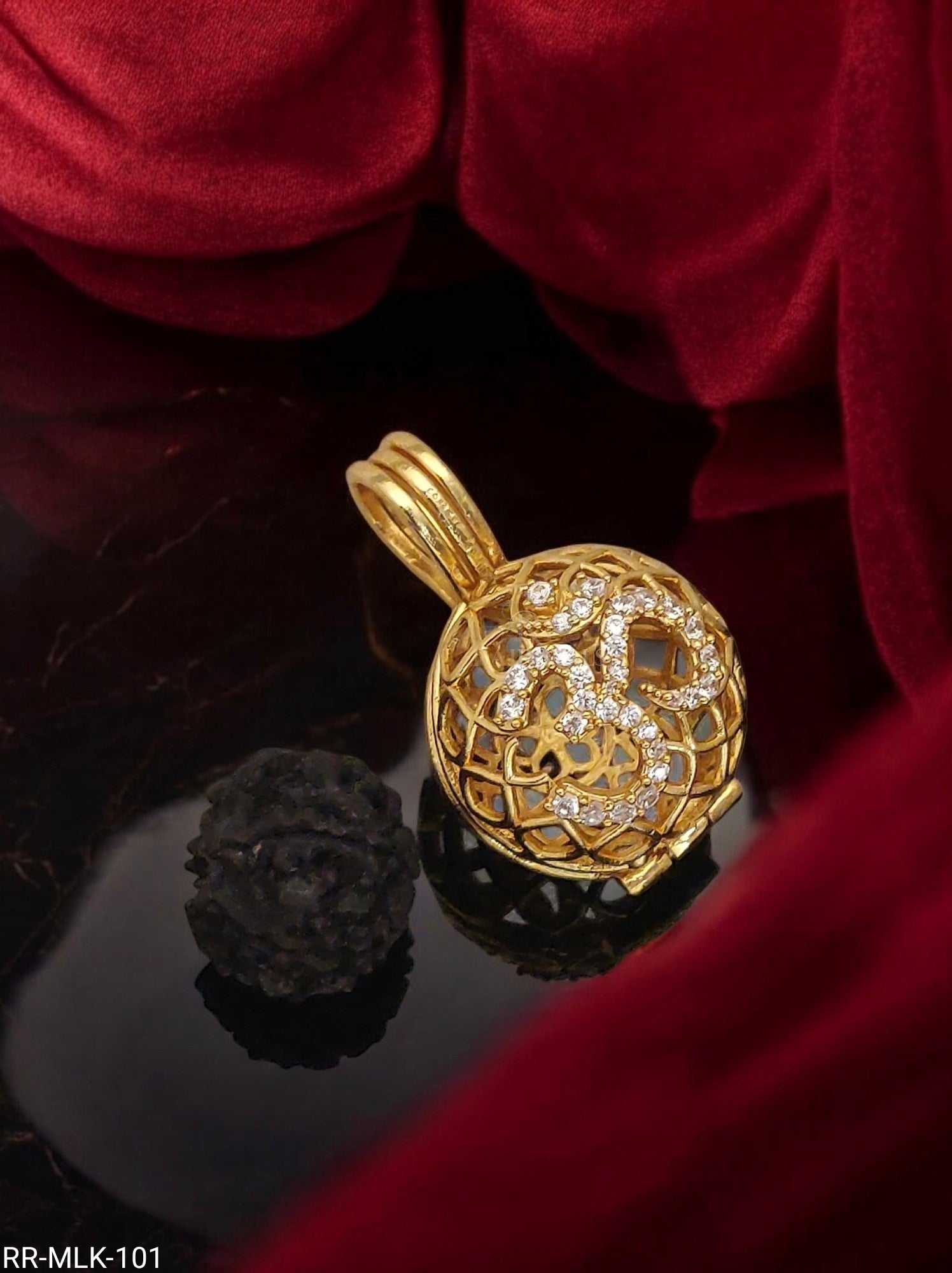 Exclusive Rudraksh Pendant Design With Opneble Rudraksh Pendant RR.MLK.101