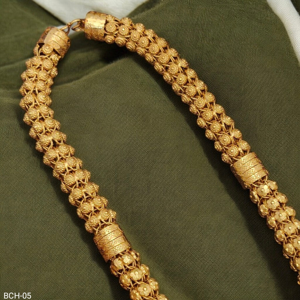 Premium Cape With Pipe Design Chain for Men BCH.05